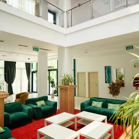 Hotel Laguna 3*